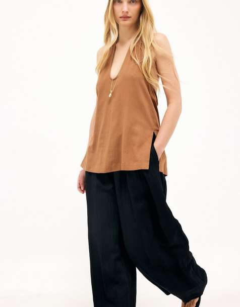 NA-KD Scoop neck halterneck top in brown