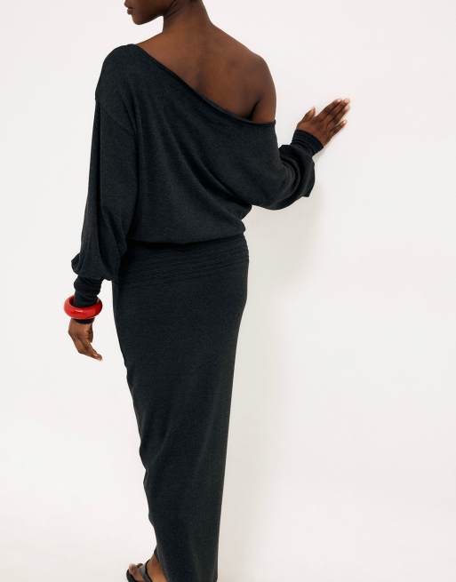 NA-KD Seam detail batwing dress in dark grey, 2 of 3