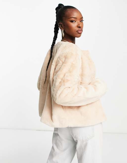 NA KD short faux fur jacket in beige