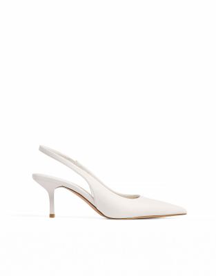 Slingback pumps 