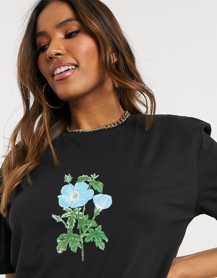 NA-KD - Sort oversized t-shirt med blomsterprint