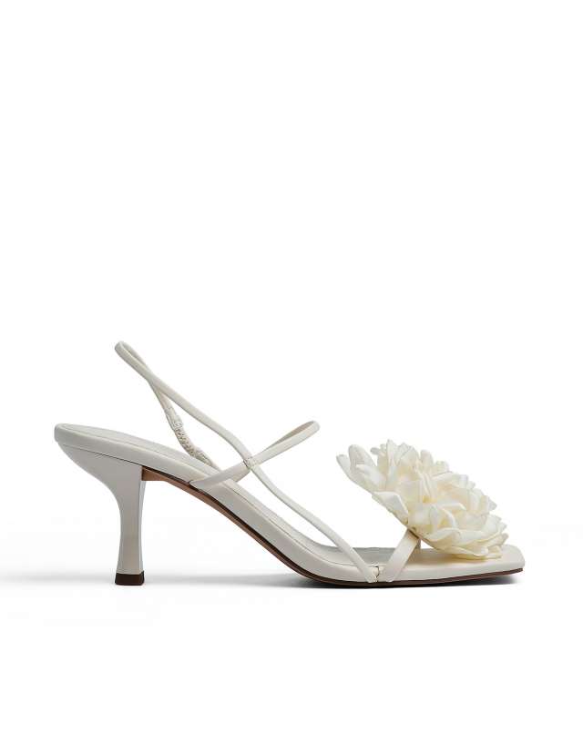 NA-KD - square toe heeled sandals with corsage detail in off-white