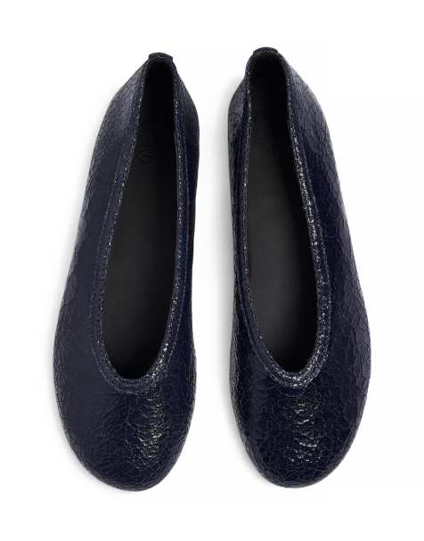 NA-KD Structured leather ballerinas in navy - view 1