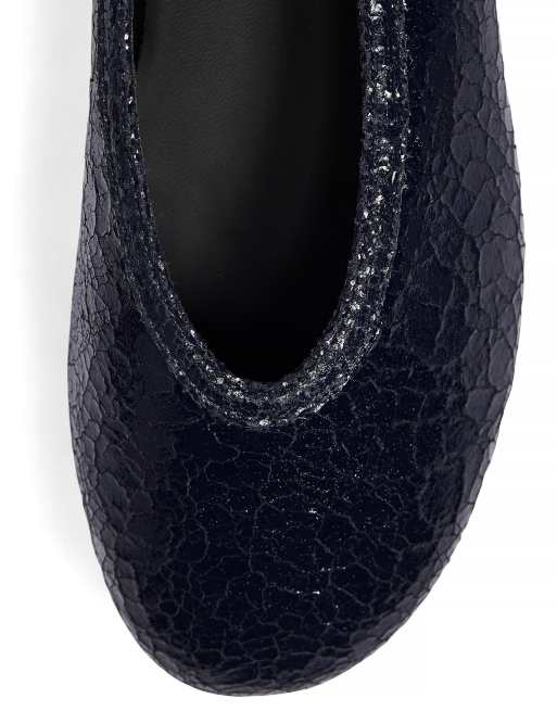 NA-KD strukturierte Leder-Ballerinas in Marineblau, 4 von 4