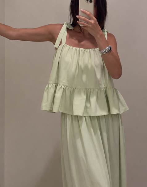 NA-KD Tie shoulder ruffle top in sage green - view 1