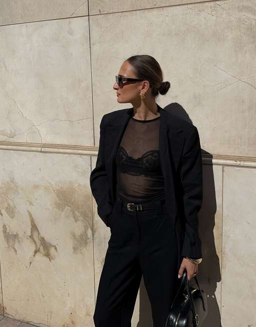 NA-KD top en maille ajusté à col rond noir, 5 de 5