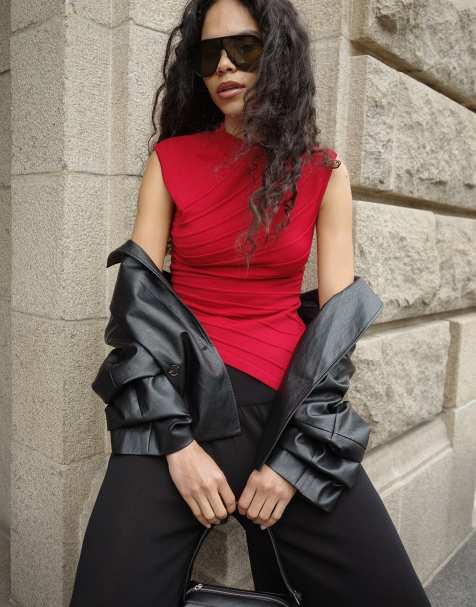 NA-KD top en maille côtelé asymétrique rouge - view 1