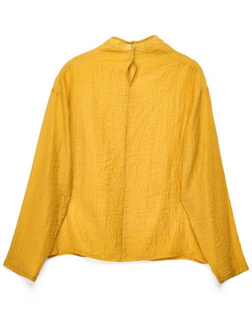NA-KD Top mit Stehkragen, Nahtdetails und Crinkle-Struktur in Senfgelb, 5 von 5