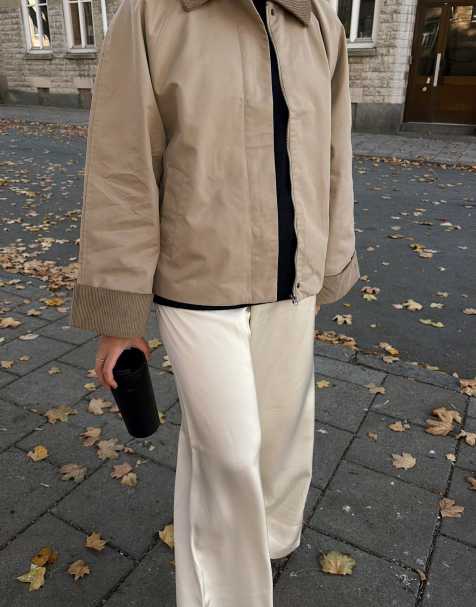 NA-KD trench-coat court à col en velours côtelé beige - view 1