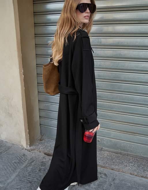 NA-KD trench-coat long noir, 4 de 5