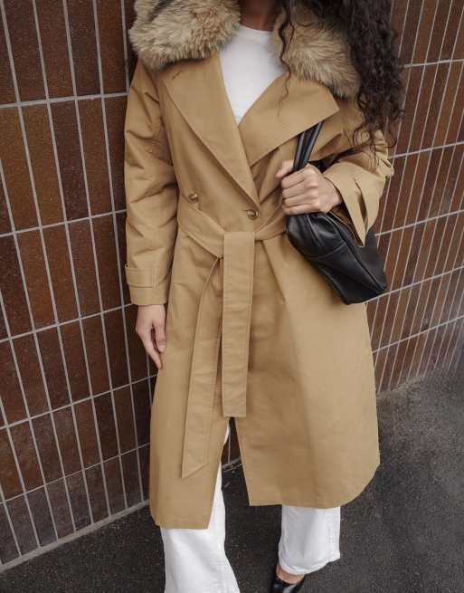 NA-KD Trenchcoat mit Kunstfell-Details in Beige, 3 von 5