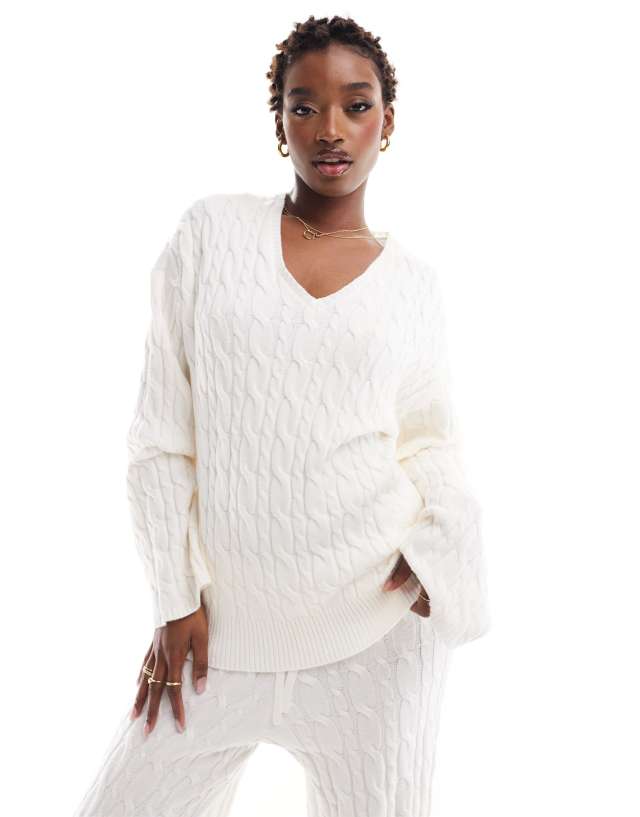 NA-KD - v neck cable knit sweater co-ord in off white