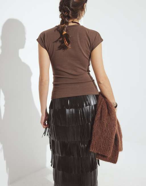 NA-KD V-neck tee in brown, 2 of 5