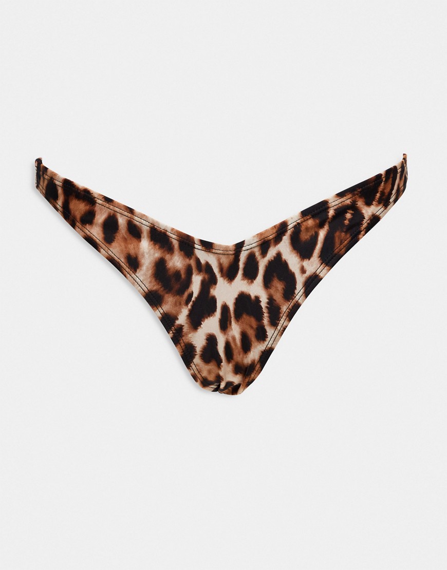 NA-KD v shape bikini bottom in leopard-Brown