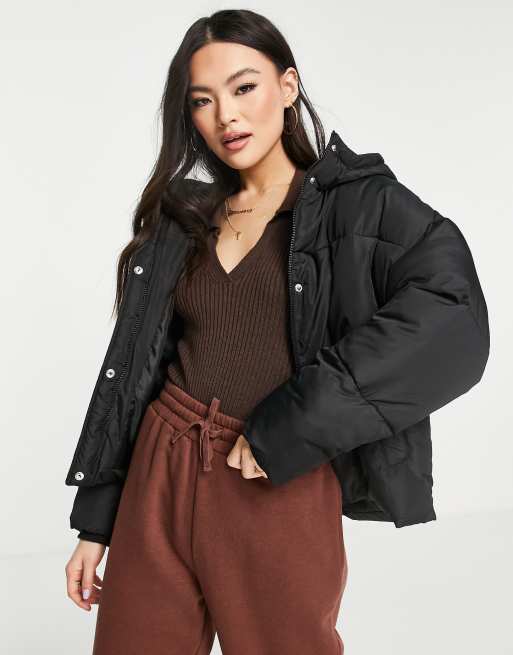 NA-KD - Veste matelassée courte à capuche - Noir