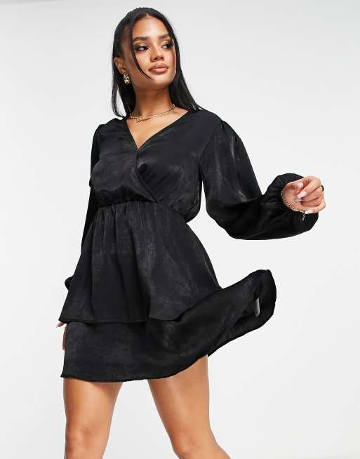NA-KD - Vestito a strati nero con retro a V