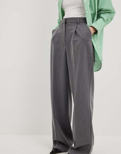 NA-KD – Weite Anzughose in Grau mit hohem Bund, 2 von 5