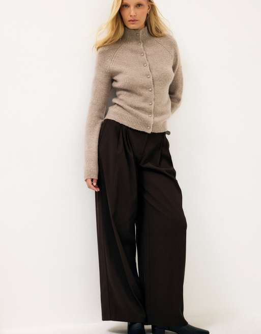 NA-KD Wool blend funnel neck knitted cardigan in beige melange, 3 of 5