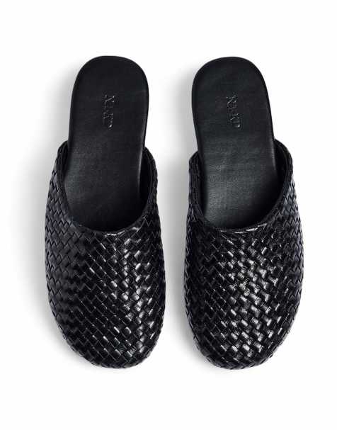 NA-KD Woven leather sliders in black - view 1