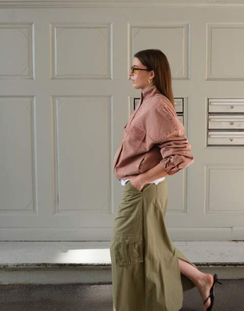 NA-KD x Charlotte Olivia Cropped twill jacket in mauve - view 1