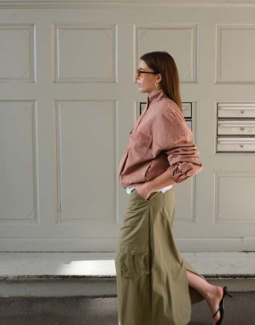 NA-KD x Charlotte Olivia Cropped twill jacket in mauve, 2 of 5