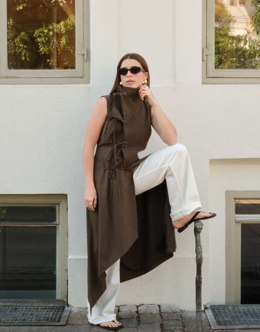 NA-KD x Charlotte Olivia Overlap tie detail midi dress in brown, 4 of 5