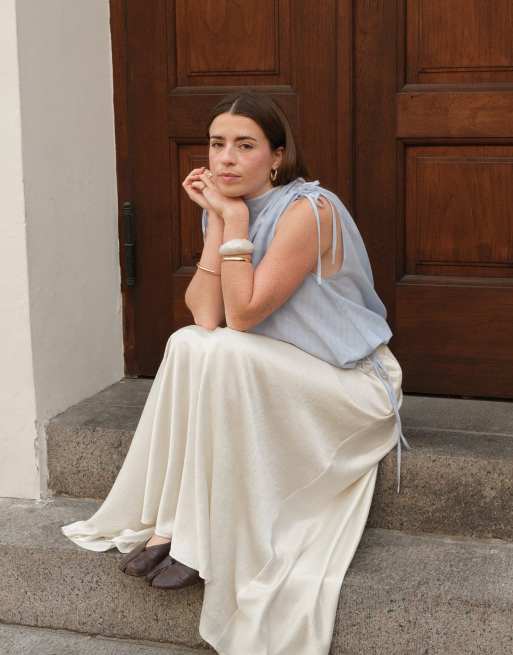 NA-KD x Charlotte Olivia Top mit Tunnelzugdetail in Blau, 2 von 5