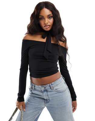 CHLOE CROP STRAIGHT JEANS / Black