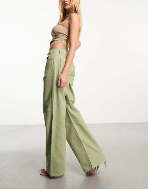 NA-KD x Durnels - Jeans oversize a vita bassa color kaki, 2 di 5