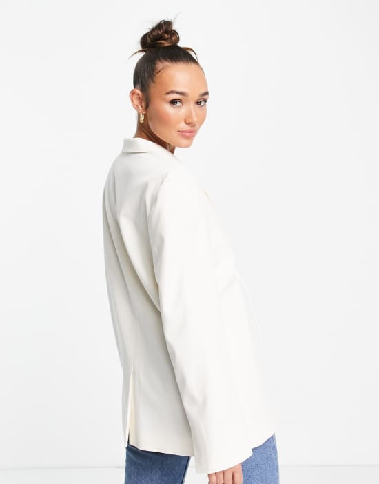 https://images.asos-media.com/products/na-kd-x-elin-warnqvist-strap-detail-blazer-in-off-white/202844110-2?$n_550w$&wid=550&fit=constrain