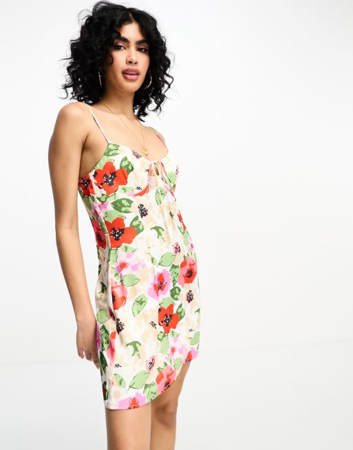 White floral best sale spaghetti strap dress