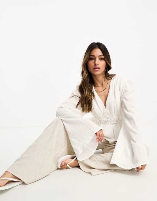 NA-KD x Lydia Tomlinson - Volumineuze blouse met wijde mouwen in gebroken wit, 3 van 4