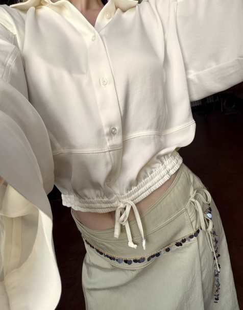 NA-KD x Marie Jedig Hemd mit Kordelzugdetail in Wollweiß - IVORY - view 1