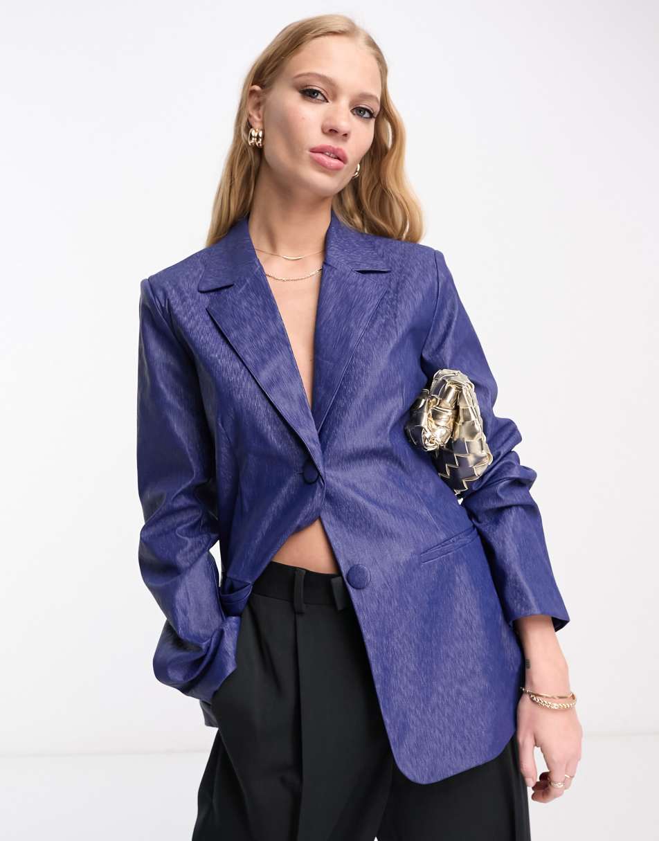 Extro & Vert Petite boxy cropped blazer in hot pink satin - part