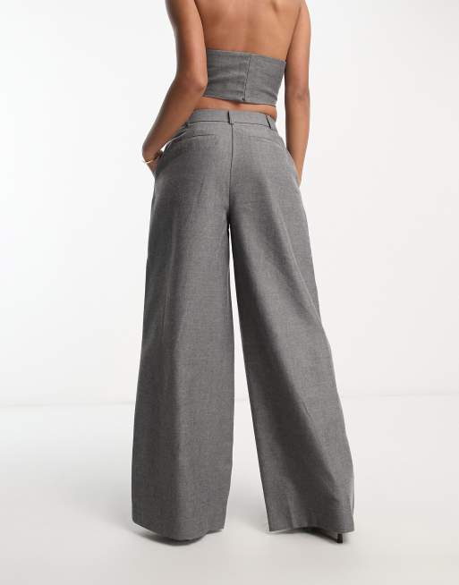NA-KD x Stephsa 3-piece co-ord pleat detail suit trousers in grey, 2 of 4