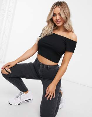 NA-KD — Sort off-shoulder top med korte ærmer