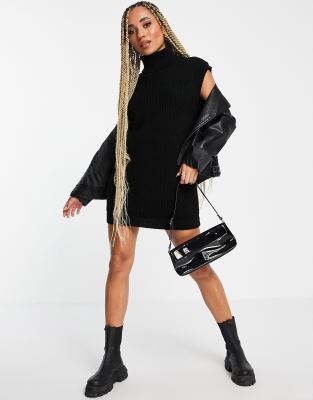 NaaNaa – Ärmelloses Strickkleid in Schwarz mit Rollkragen