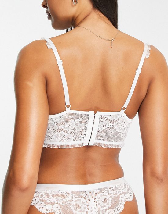 https://images.asos-media.com/products/naanaa-bridal-balconette-bra-in-white/202816299-2?$n_550w$&wid=550&fit=constrain