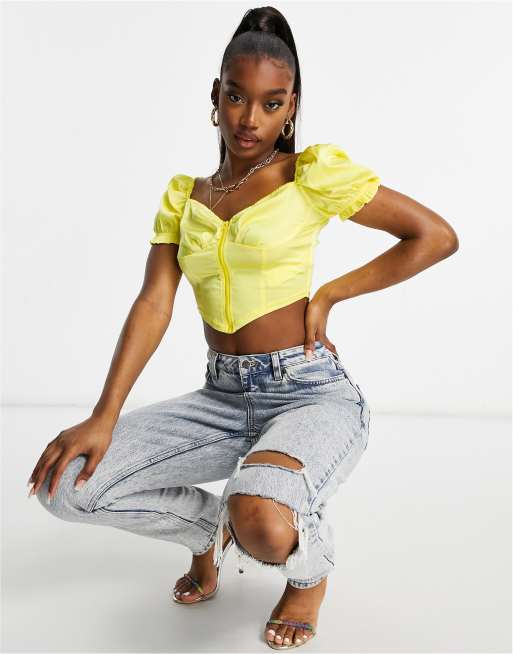NaaNaa - Crop top in raso con maniche a sbuffo e cerniera lampo giallo banana