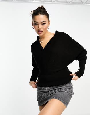 NaaNaa NaaNaa crossover batwing sleeve jumper in black