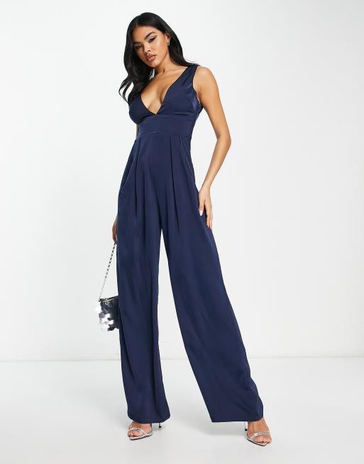 NaaNaa - Diepuitgesneden satijnen jumpsuit in marineblauw
