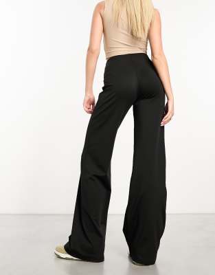 NaaNaa double lined high waisted wide leg pants in black