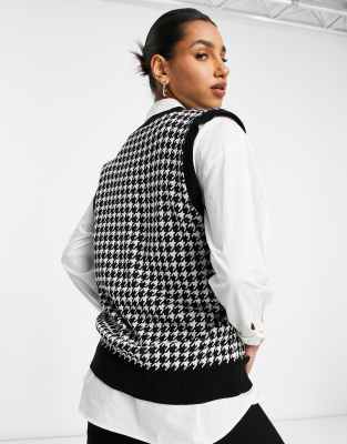 dogtooth knitted vest