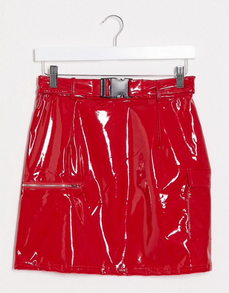 NaaNaa mini latex skirt with buckle belt in red