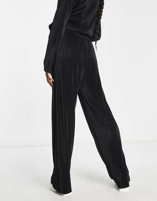 NaaNaa Petite – Plissierte Hose in Schwarz, Kombiteil, 2 von 4