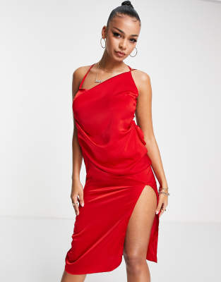 NaaNaa - Robe mi-longue satinée à dos ouvert - Rouge | ASOS