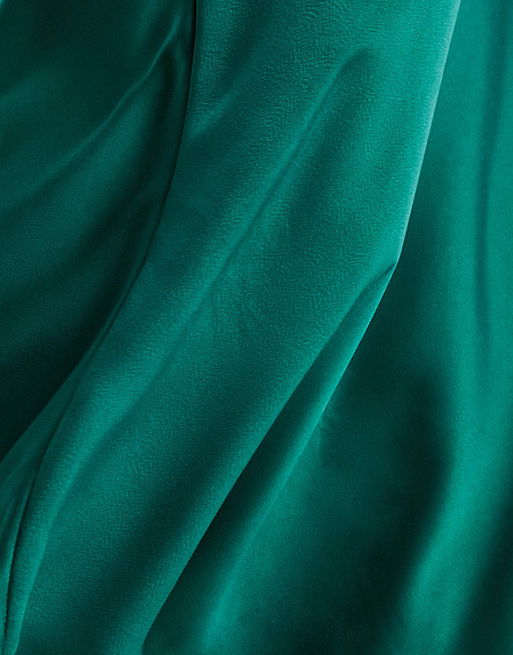 NaaNaa Tall satin bias midi skirt in emerald green, 3 of 4