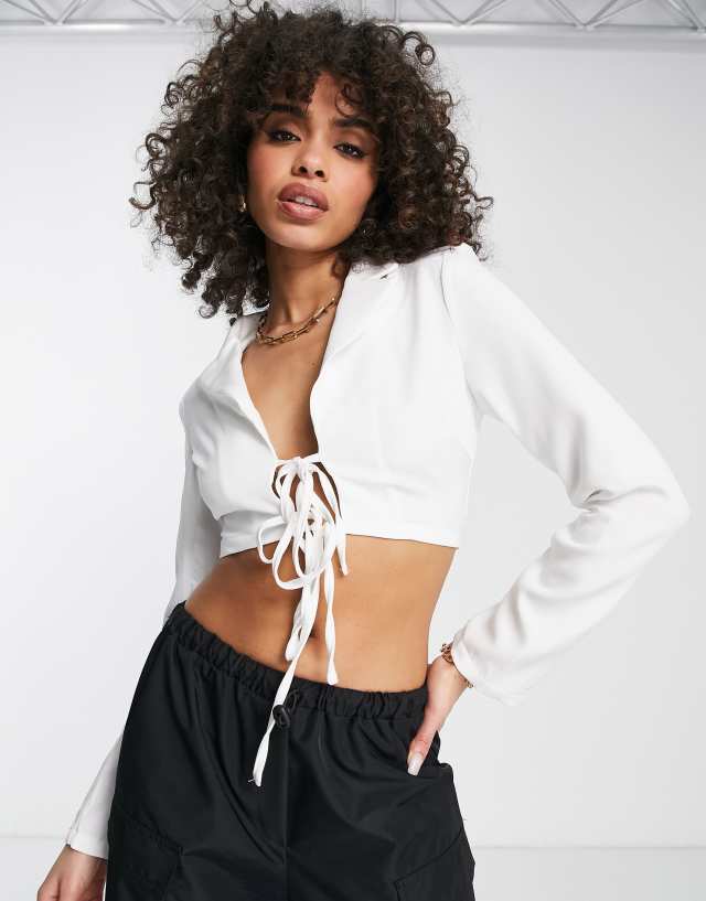 NaaNaa tie front cropped blazer in white