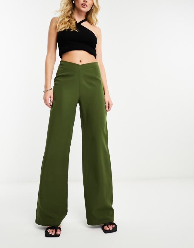 NaaNaa - wide leg trousers with v-waist detail in khaki