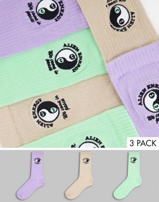 фото Набор из 3 пар носков разных цветов с надписью "alien energy" и символом инь и ян new girl order-разноцветный
